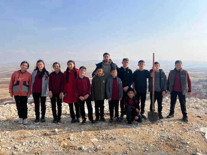 3 bin fidan toprakla buluştu  