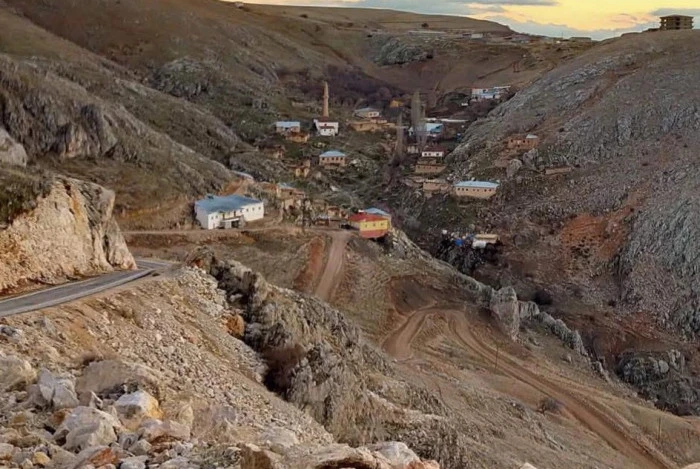 Akbaba’ya Elektrik Santrali