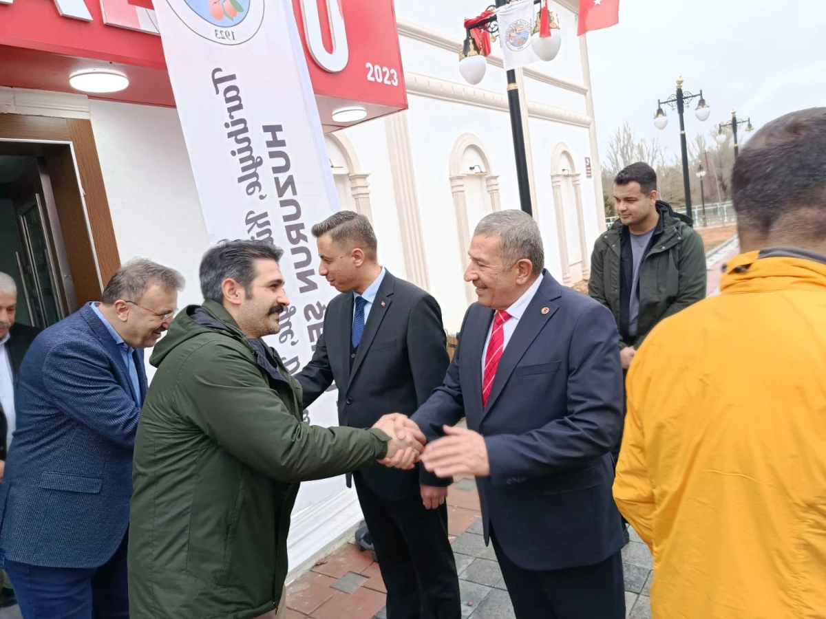 Darende birlik i&ccedil;inde bayramlaştı