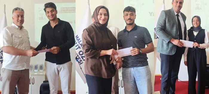 Derece Yapan Öğrencilere Ödül
