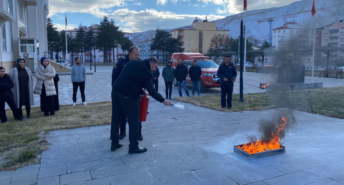 İtfaiyeden yangın eğitimi