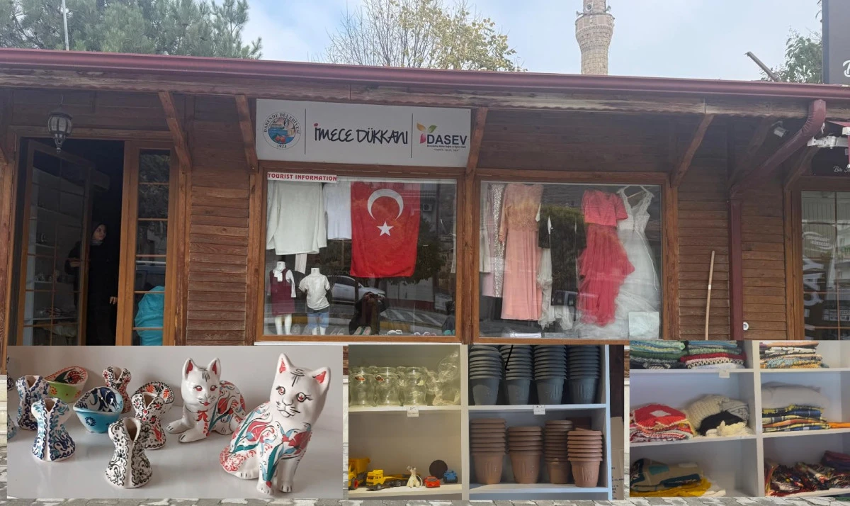 Oyuncak ve çorapla eğitime destek olun!