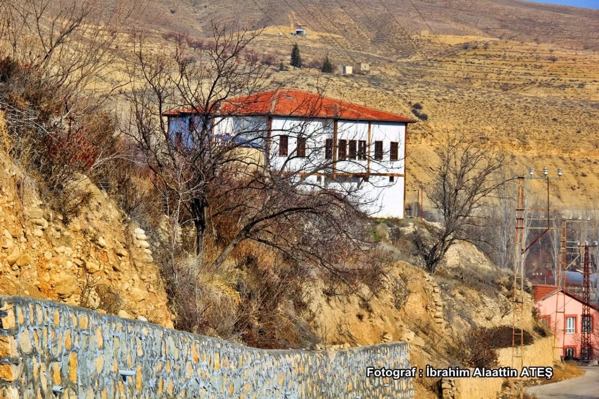 Paksoylar Konağı Acilen Korunmalı