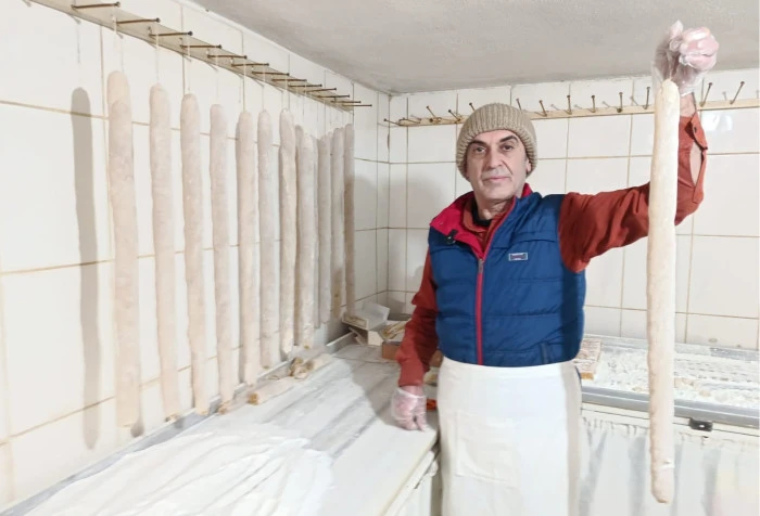 Şeker Sucuğu Yaşıyor!