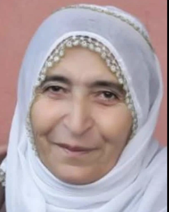  Aynur Kaçar 
