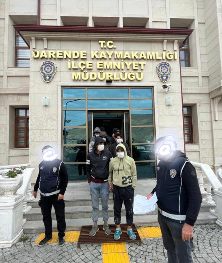 13 kaçak Afgan yakalandı