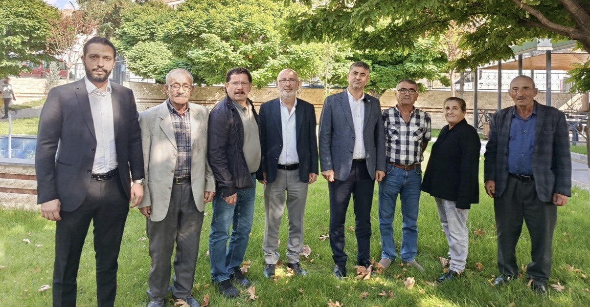 İYİ Parti Kuluncak’ta sahaya indi: Esnafın sorunlarını dinledi
