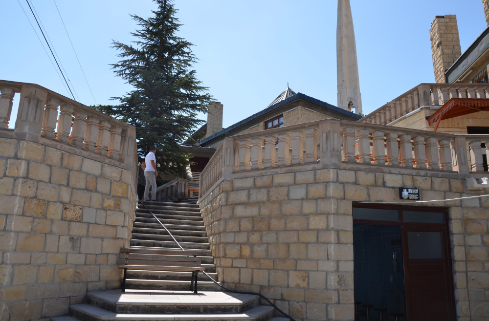 Balaban’da ibadet  için cami kalmadı