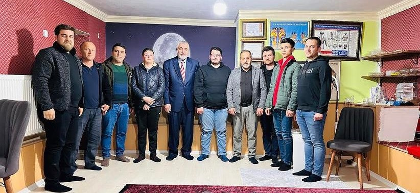 Çelebi Keyhıdır, Gençleri Dinledi