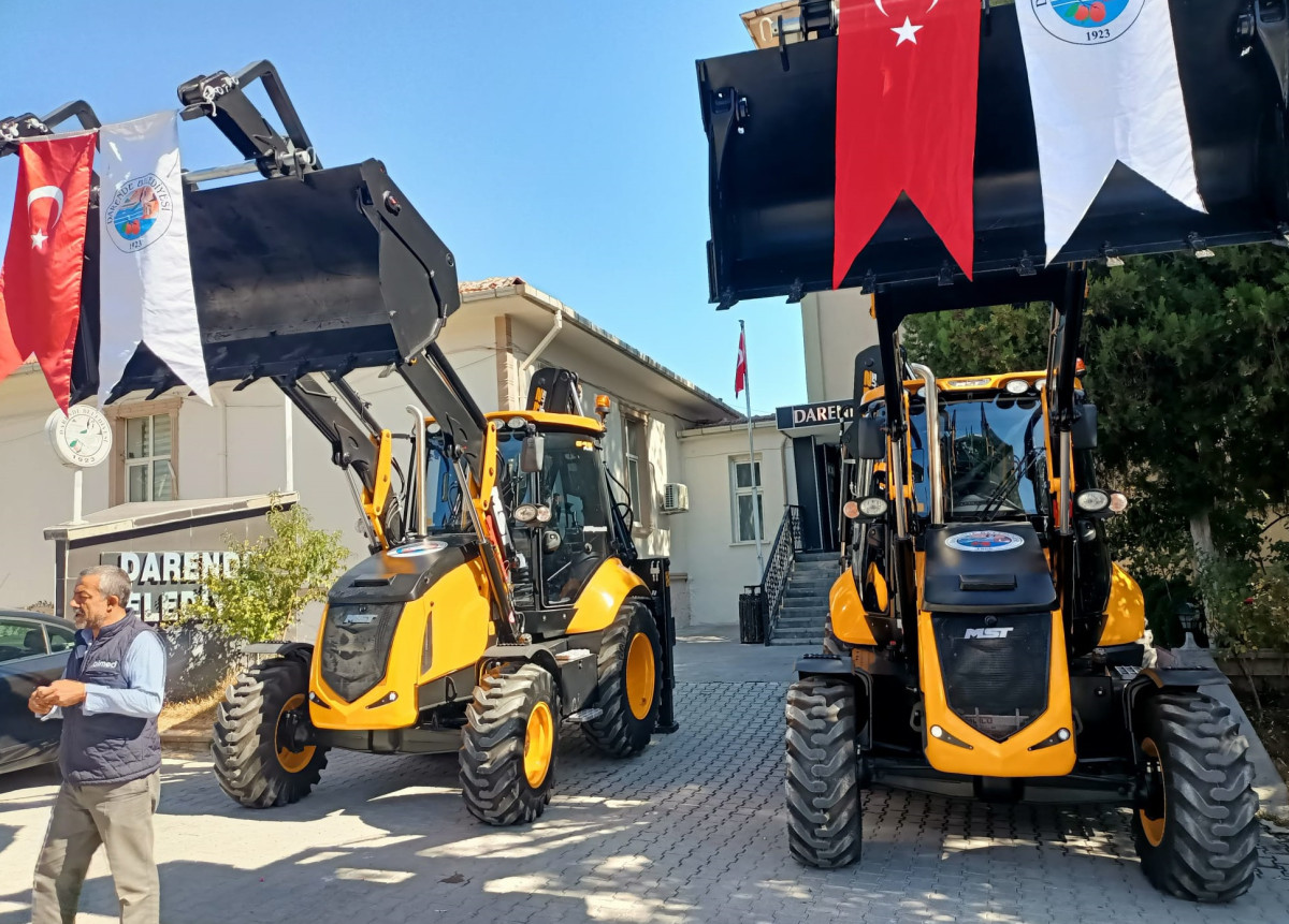 Darende’ye 2 kazıcı ve kepçe