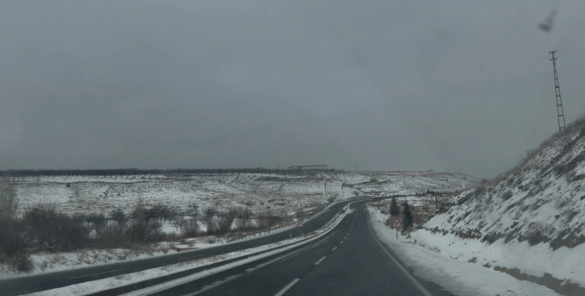 Eğitime Ara, Kuryelere Yasak