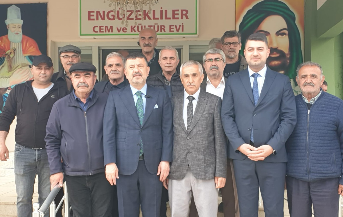 Engüzekliler Cem Evi’nde bayram taziyesi