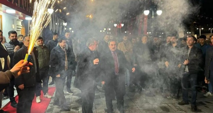 Gençlik buluşması mitinge dönüştü