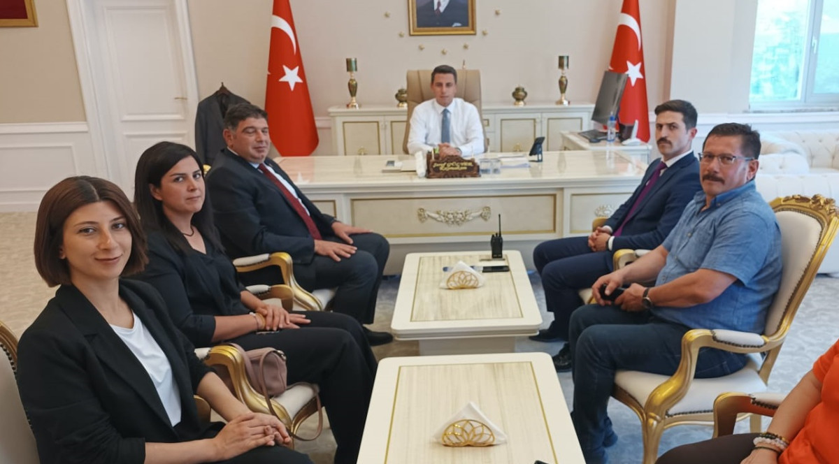 Gülyer: Basının yanındayız