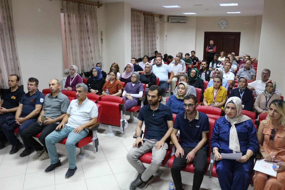 Sağlıkçılara Yangın Eğitimi