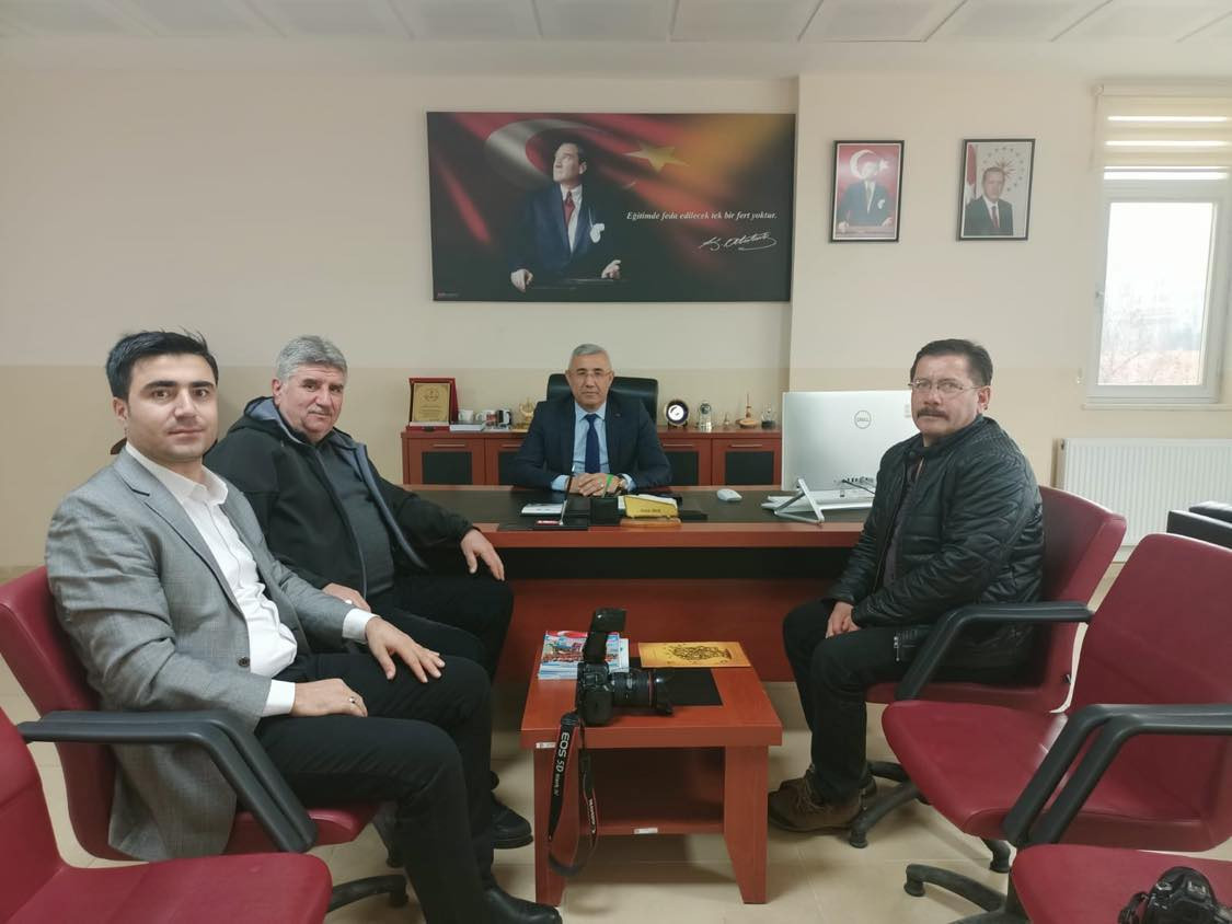 İnce Gazeteciler Toplumun Sesidir