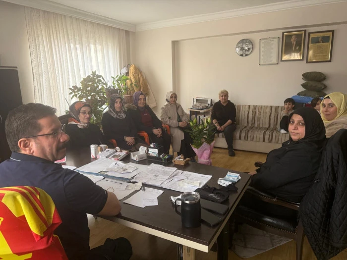 Kadın Kollarından Ziyaret