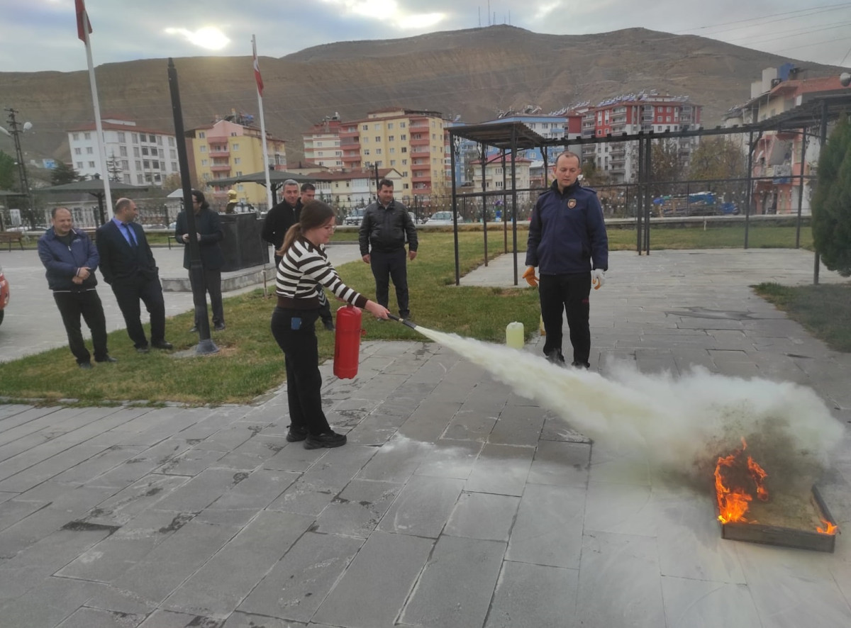 Kaymakamlıkta yangın tatbikatı