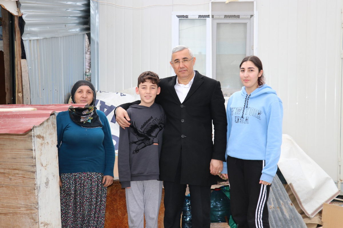 Konteynerlerde Kalan Öğrencilere Destek