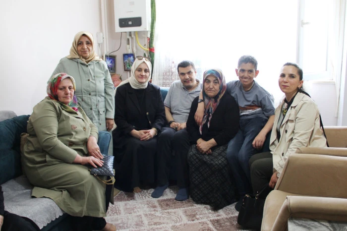 Özel Bireylerin Anneleri Unutulmadı