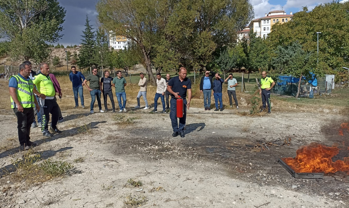 Polislere yangın eğitimi