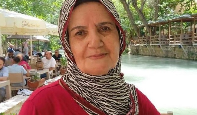 Şiddetle Değil, Saygıyla: Kadınlar Yaşamayı Hak Ediyor!