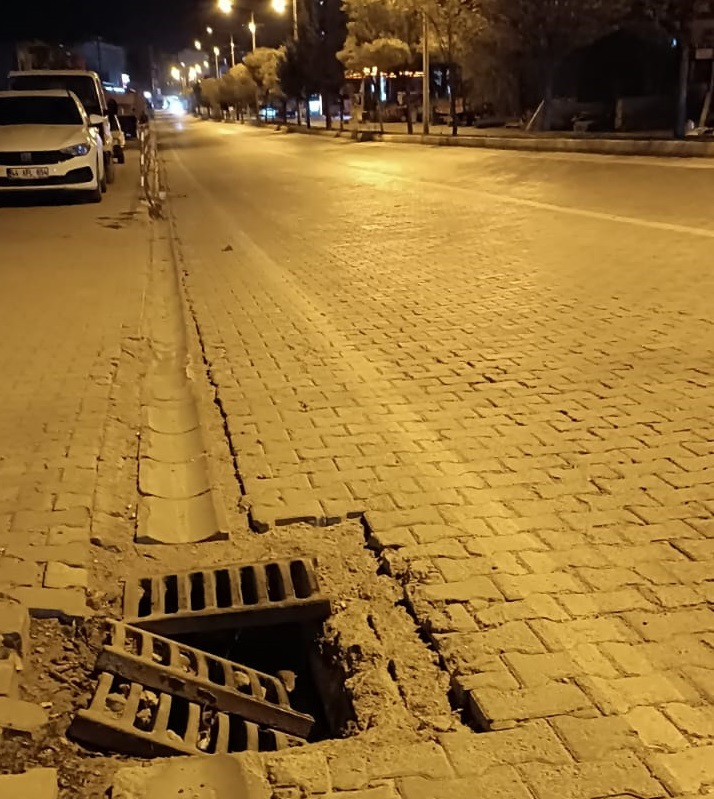 Somuncu Baba Bulvarı’nda logara dikkat!
